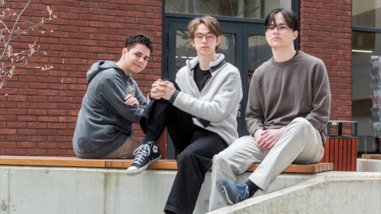 Čeští studenti zkrotili AI a stvořili nástroj, který vás naučí „vidět“ matematiku